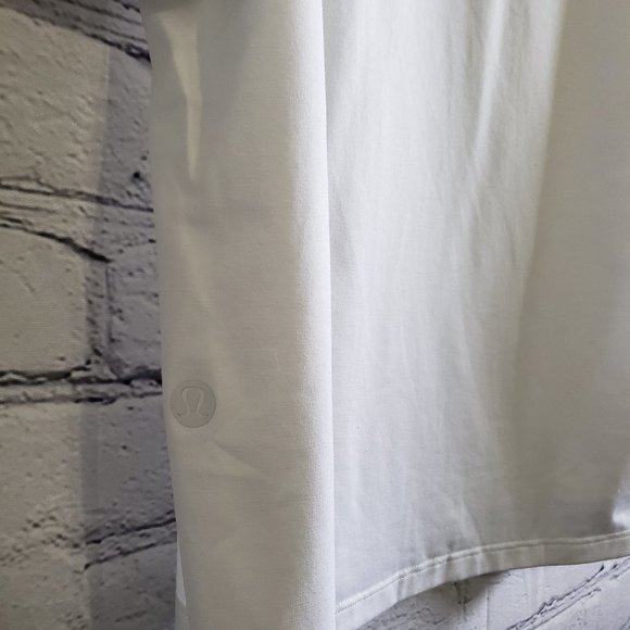 Lululemon The Fundamental Tee - Picture 3 of 3